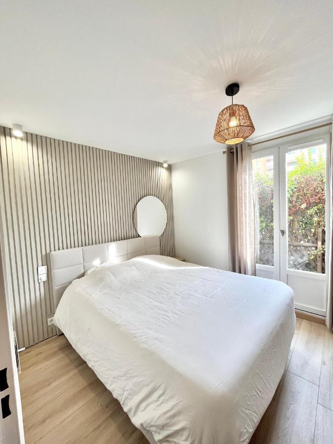 Magnifique 2 Chambres Terrasse Et Parking Saint-Tropez Exterior photo